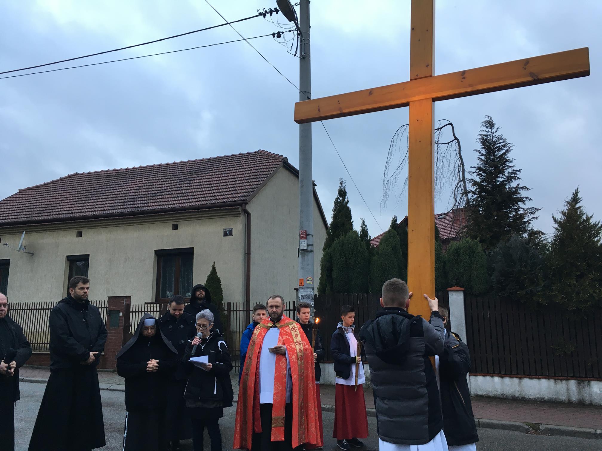 Droga Krzyżowa ulicami parafii 31.03 godz. 18.30
